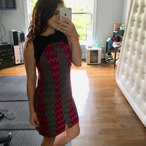 👠Tracy Negoshian Shift Dress